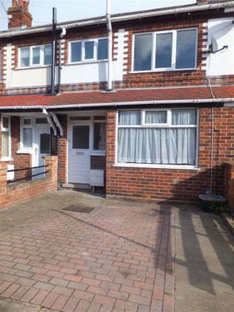 Rent this 3 bed house on Wentworth Road in Grimsby, DN34 4AH