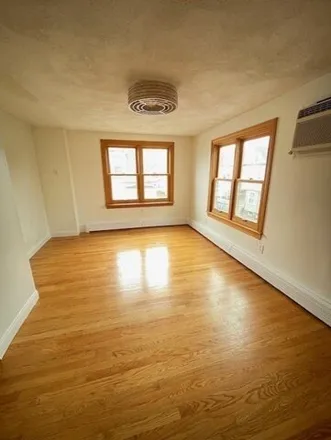 Image 4 - 47 Chestnut Street, Wakefield Junction, Wakefield, MA 01880, USA - Apartment for rent