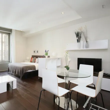 Rent this studio apartment on Madrid in Calle de Víctor Hugo, 4