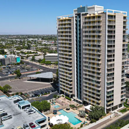 Image 2 - 207 West Clarendon Avenue, Phoenix, AZ 85013, USA - Apartment for sale