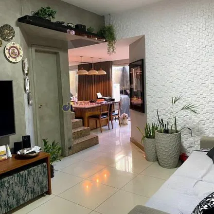 Buy this 3 bed house on Avenida Jesus Rodrigues Valente in Coronel Fabriciano - MG, 35170-105