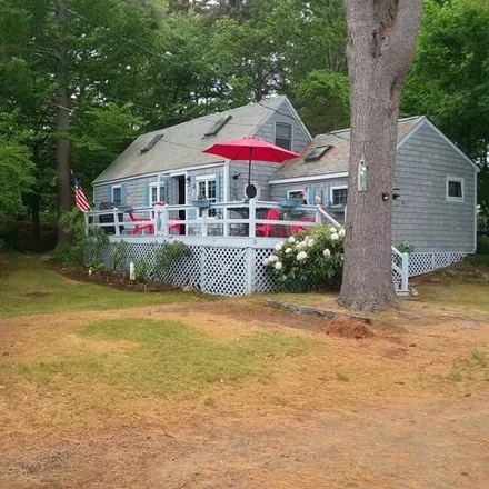 Buy this 2 bed house on 14 Weston Avenue in York, ME 03909
