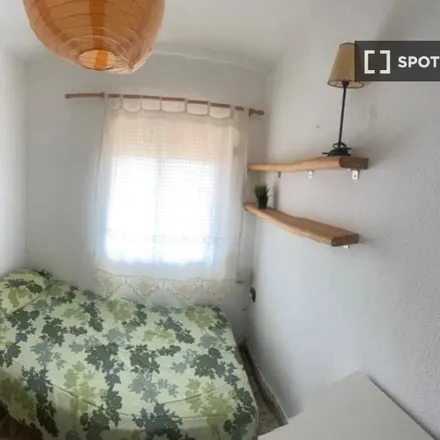 Rent this 3 bed room on Bodybell in Avenida de Fuenlabrada, 28912 Leganés