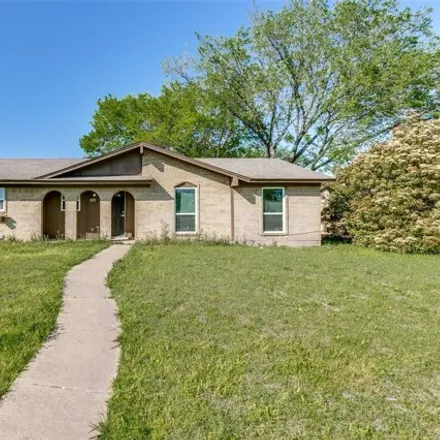 Buy this 3 bed house on 1015 Manitoba Drive in Garland, TX 75040
