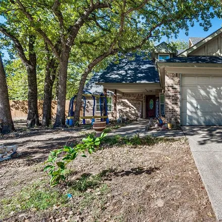 Buy this 3 bed house on 801 Lake Crest Parkway in Azle, TX 76020