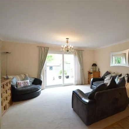 Image 5 - Sherwood Close, Liss Forest, GU33 7BT, United Kingdom - Duplex for rent