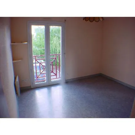 Rent this 1 bed apartment on 86 Avenue Pasteur in 49100 Angers, France