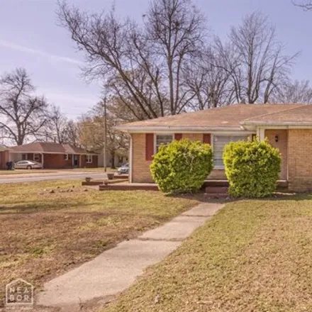 Buy this 3 bed house on 316 West Hardin Street in Blytheville, AR 72315