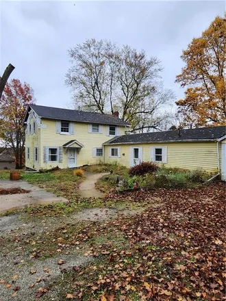 Buy this 4 bed house on 324 Yager Road in New Franklin, OH 44216