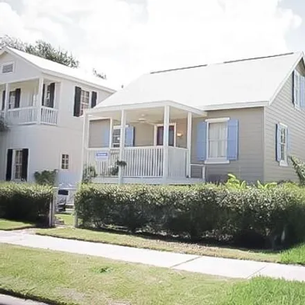 Rent this 2 bed house on 1507 Church St in Galveston, Texas