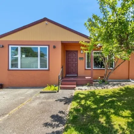 Buy this 3 bed house on Crandell Lane in Arcata, CA 95521