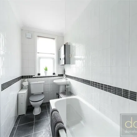 Image 2 - 79 Wrottesley Road, London, NW10 5UD, United Kingdom - Apartment for rent