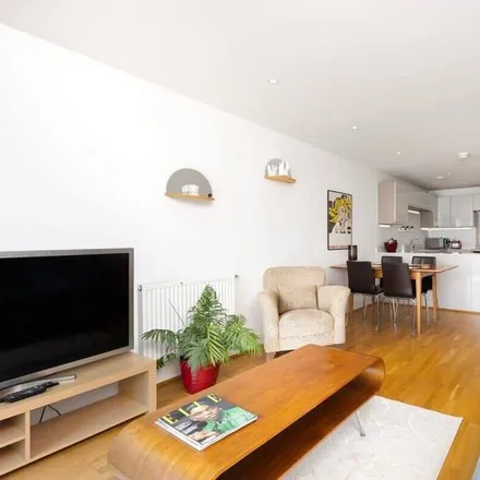 Rent this 2 bed apartment on SW18