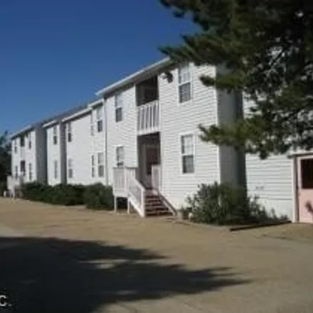 Image 1 - 533 West Ocean View Avenue, Norfolk, VA 23503, USA - Apartment for rent