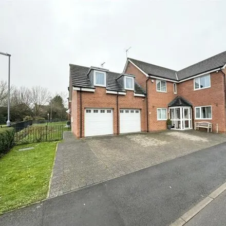 Buy this 5 bed house on Surtees Drive in Willington, DL15 0GR