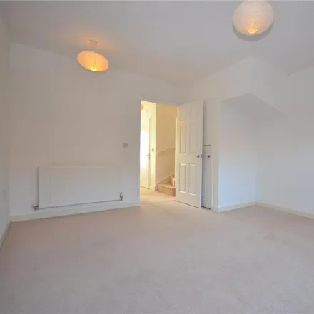 Image 3 - Tay Road, Reading, RG30 4DR, United Kingdom - Townhouse for rent