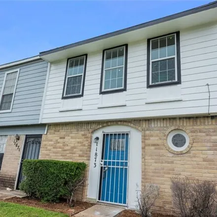 Rent this 2 bed condo on 11873 Algonquin Dr in Houston, Texas