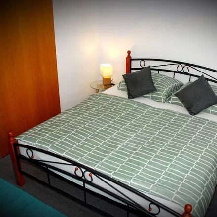Rent this 1 bed apartment on Oberasbach in Neusiedlerweg, 90522 Oberasbach