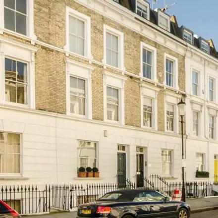Rent this 2 bed apartment on Brompton Cemetery in Coleherne Road, London