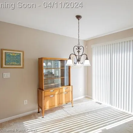 Image 5 - 43953 Rushcliffe Drive, Sterling Heights, MI 48313, USA - Condo for sale