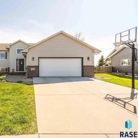Buy this 4 bed house on 7680 South Rose Crest Trail in Sioux Falls, SD 57108