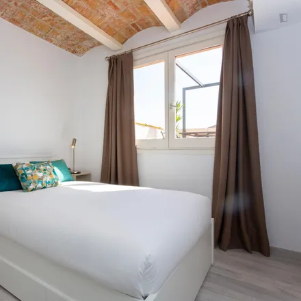 Rent this 1 bed apartment on Carrer de Villarroel in 190, 192