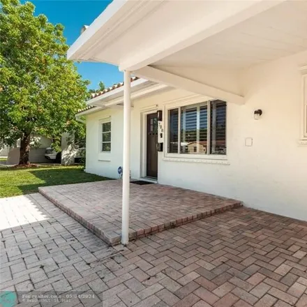 Image 3 - 708 Sw 12th Ct, Fort Lauderdale, Florida, 33315 - House for sale