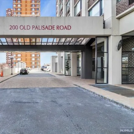 Image 2 - Congregation Young Israel of Fort Lee, Old Palisade Road, Fort Lee, NJ 07024, USA - Condo for sale