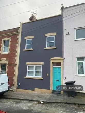 Image 2 - 7 Firfield Street, Bristol, BS4 3AL, United Kingdom - Townhouse for rent