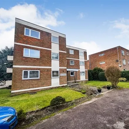 Rent this 2 bed apartment on Linden Court in Hatching Green, AL5 5LP