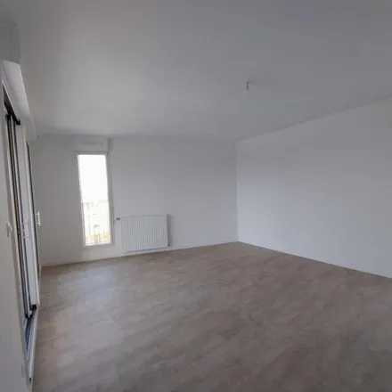 Rent this 3 bed apartment on 154 Route de Saint-Joseph in 44300 Nantes, France