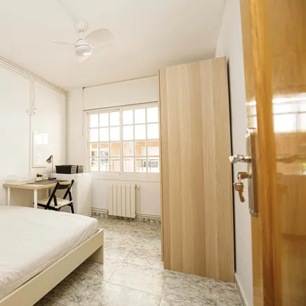 Rent this 5 bed room on Centre Cívic La Colina in Plaça de Rafael Campalans, 08911 Badalona