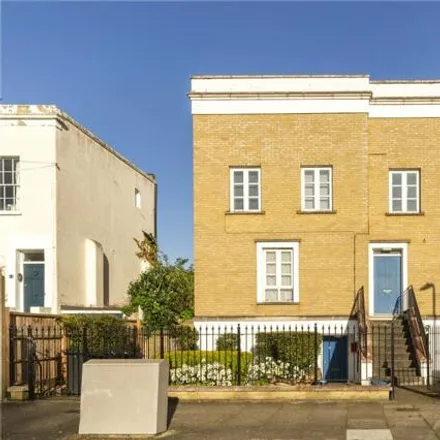 Rent this 1 bed room on 20 Ufton Road in De Beauvoir Town, London