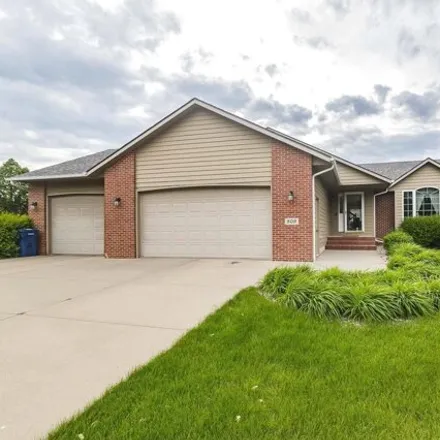 Buy this 5 bed house on 809 S Outlook Dr in Sioux Falls, South Dakota