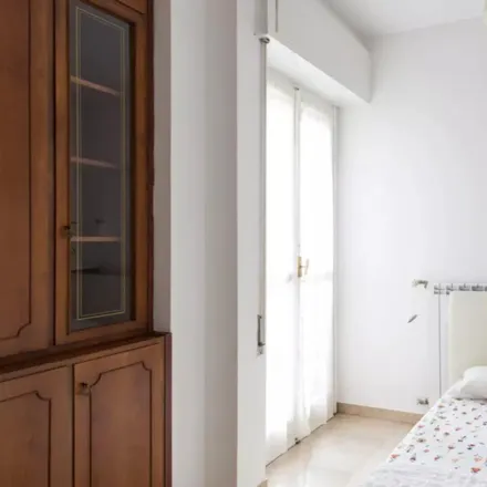 Rent this 6 bed room on Scuola dell'infanzia Luigi Soderini in Via Luigi Soderini, 20146 Milan MI