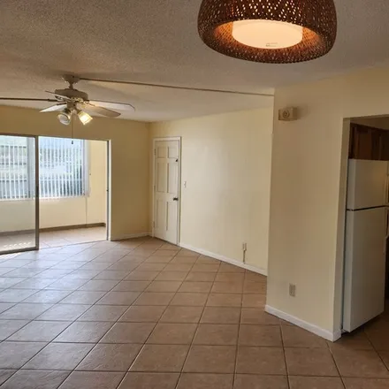 Image 3 - 8301 Bardmoor Blvd, Unit 110 - Condo for rent