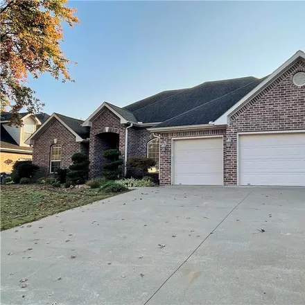 Rent this 5 bed house on 511 Southeast Eaton Street in Bentonville, AR 72712