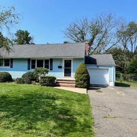 Rent this 3 bed house on 37 Windsor Ave in Randolph, New Jersey