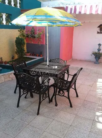 Rent this 2 bed house on Camagüey in Simoni, CU