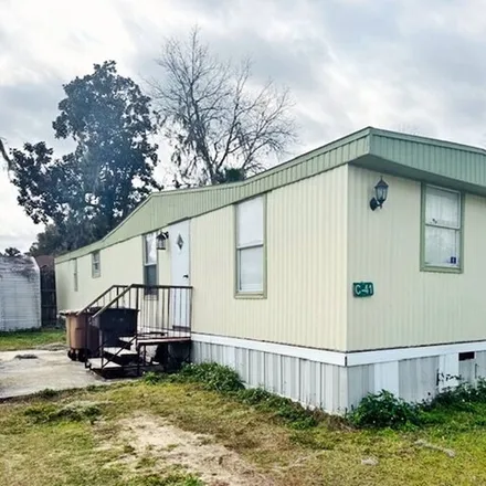 Buy this studio apartment on Southwest 31st Street in Ocala, FL 34474