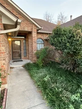 Image 2 - 3100 Windward Court, Norman, OK 73072, USA - House for sale