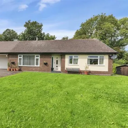 Buy this 3 bed house on Ashford Avenue in Pontesbury, SY5 0QN