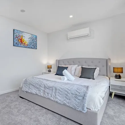 Rent this 3 bed apartment on Glen Waverley in Kingsway, Glen Waverley VIC 3150