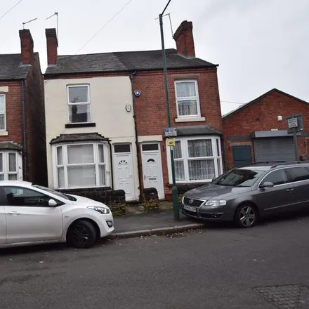Rent this 3 bed house on Albert Avenue in Nottingham, NG8 5BE