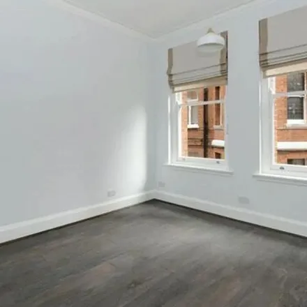 Image 3 - Neville Court, 6-26 Abbey Road, London, NW8 9DD, United Kingdom - Apartment for rent