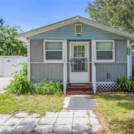 Buy this 2 bed house on 910 18th Avenue Drive West in Palmetto, FL 34221