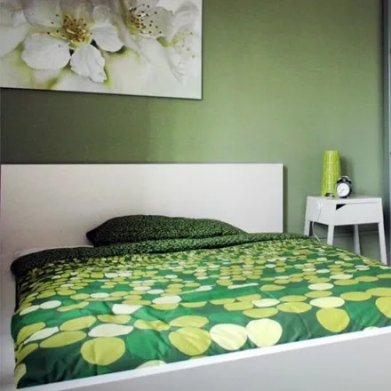 Rent this 6 bed room on Via della Maggiolina in 20, 20124 Milan MI