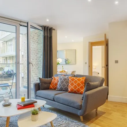 Rent this 2 bed apartment on Royal Mail Poplar and Isle of Dogs Delivery Office in Burdett Road, Bow Common