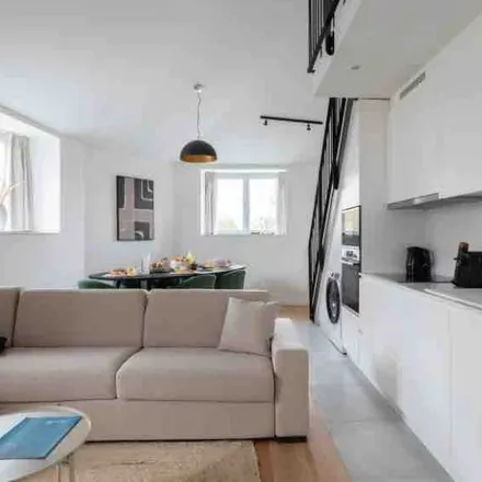 Rent this 3 bed apartment on Avenue Winston Churchill - Winston Churchilllaan 3 in 1180 Uccle - Ukkel, Belgium