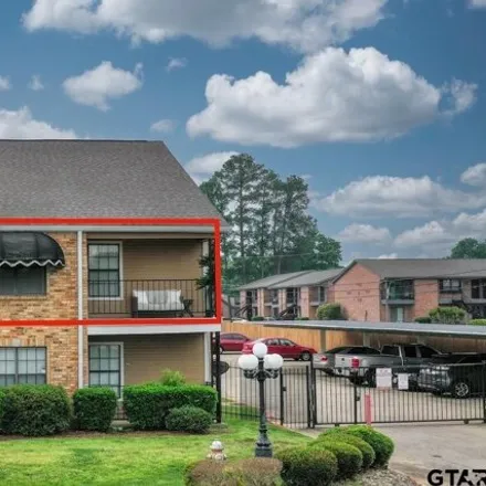 Buy this 2 bed condo on West South Town Drive in Tyler, TX 75703